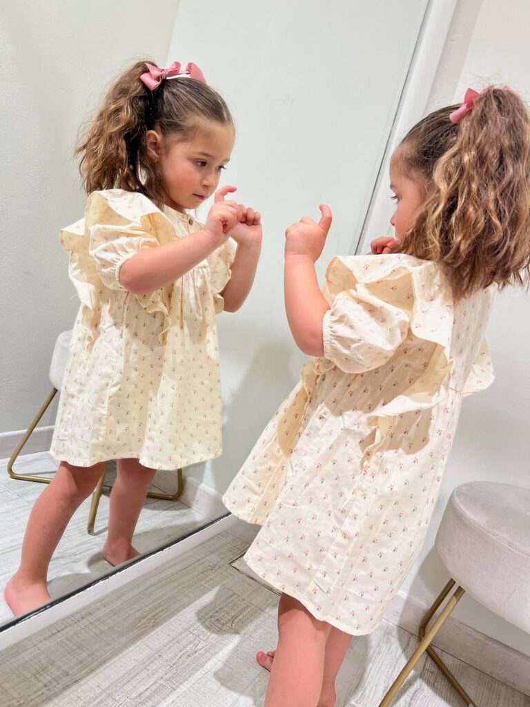 Vestito crema micro fiori con rouches Lil' Atelier Shop Online Vestito crema micro fiori con rouches Lil' Atelier