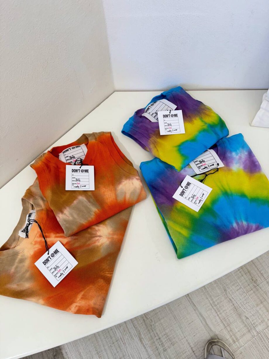 Shop Online Canotta tie dye arancio e beige Don't @ me