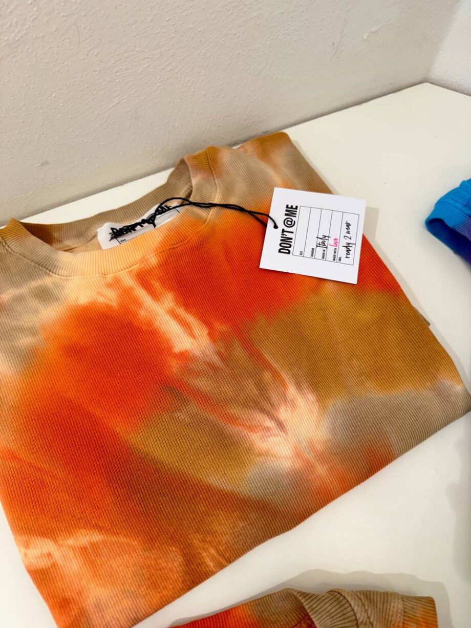 Shop Online Canotta tie dye arancio e beige Don't @ me