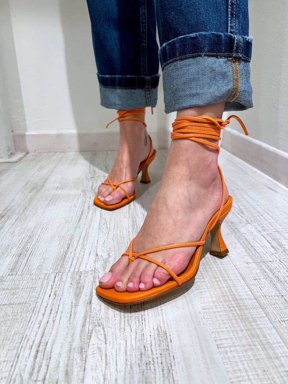 Shop Online Sandalo Virginia arancione Gisél Moiré