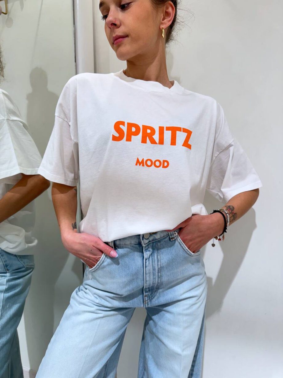 Shop Online T-shirt ampia bianca con stampa "spritz mood" Vicolo