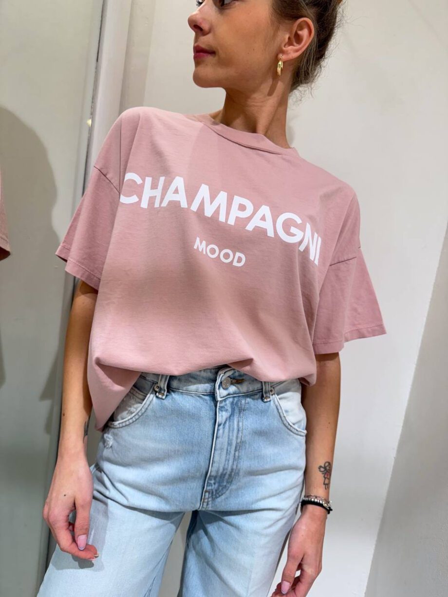 Shop Online T-shirt ampia bianca con stampa “champagne mood” Vicolo