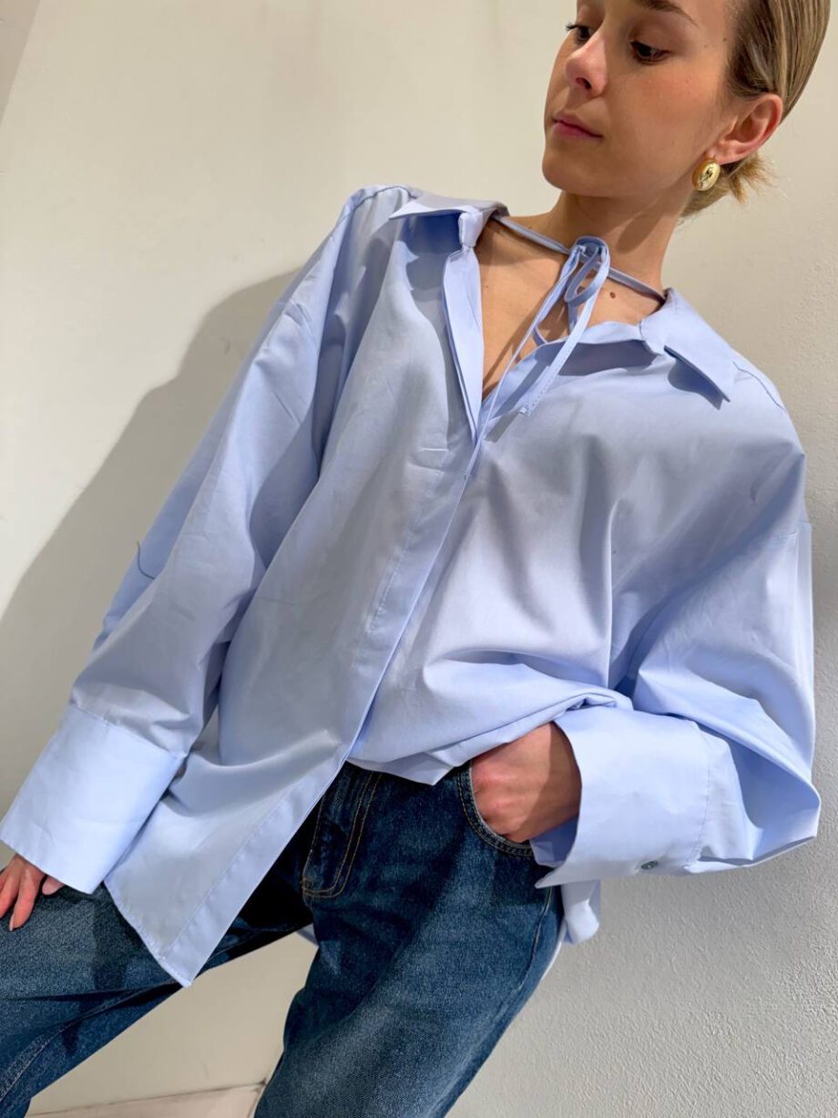 Shop Online Camicia oversize azzurra Vicolo