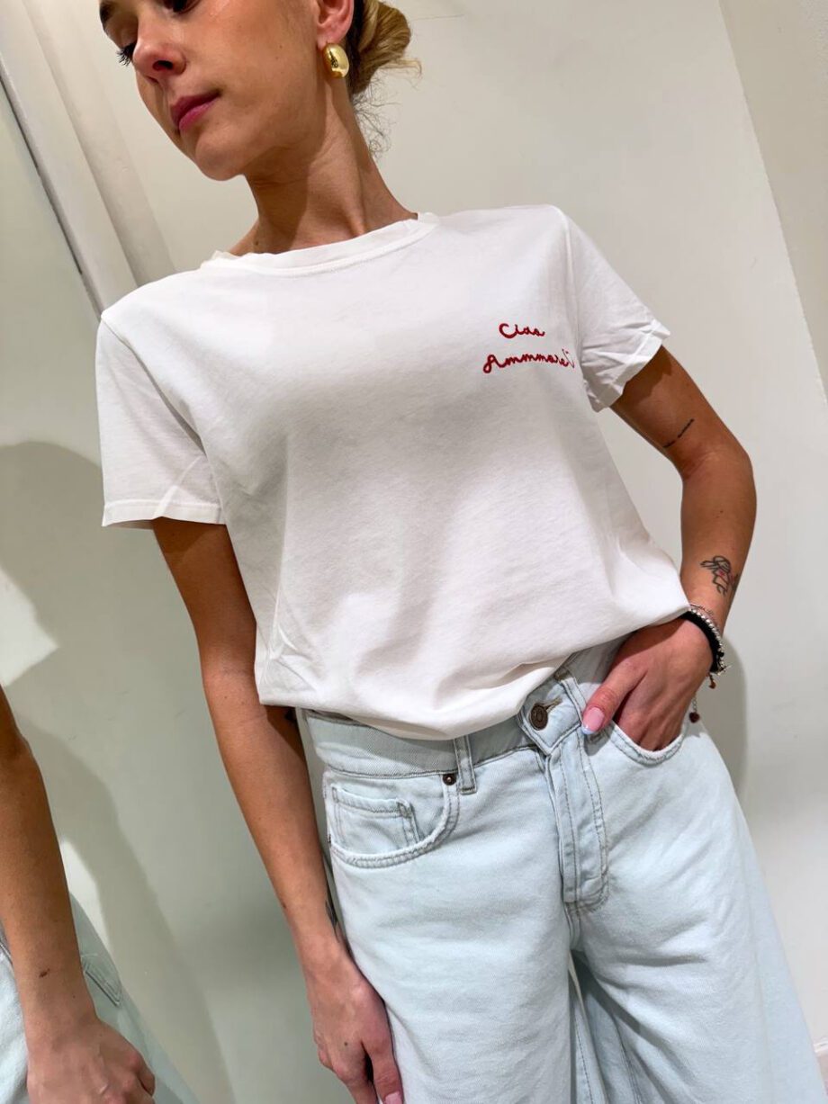 Shop Online T-shirt bianca ricamo rosso ”Ciao Ammmore” Vicolo