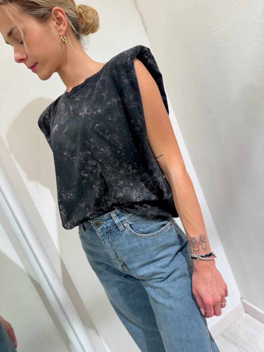 Shop Online T-shirt nera stone wash Souvenir