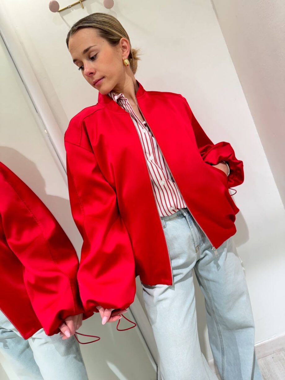 Shop Online Bomber satin oversize rosso Vicolo