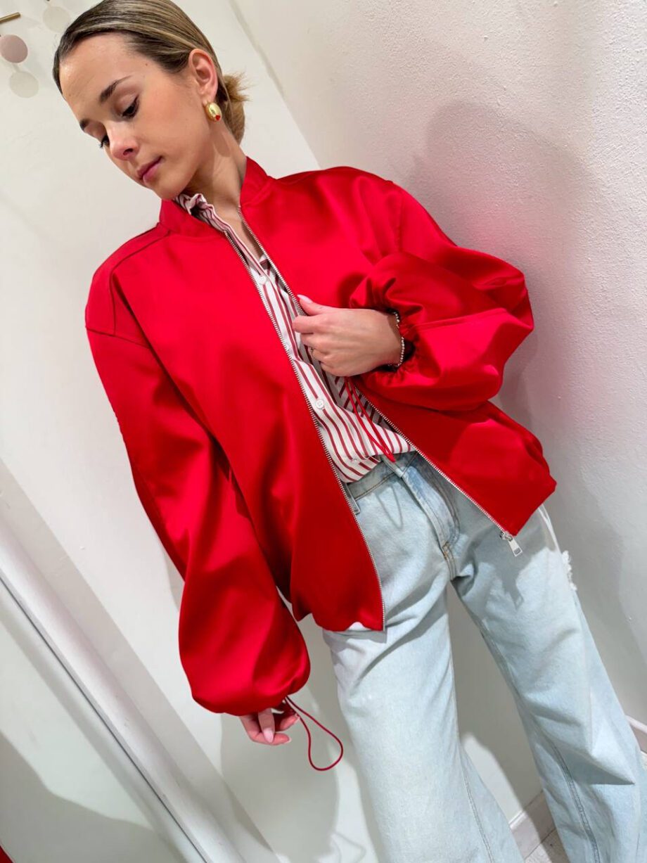 Shop Online Bomber satin oversize rosso Vicolo