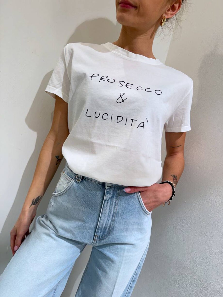 Shop Online T-shirt bianca scritta "prosecco & lucidità" Vicolo