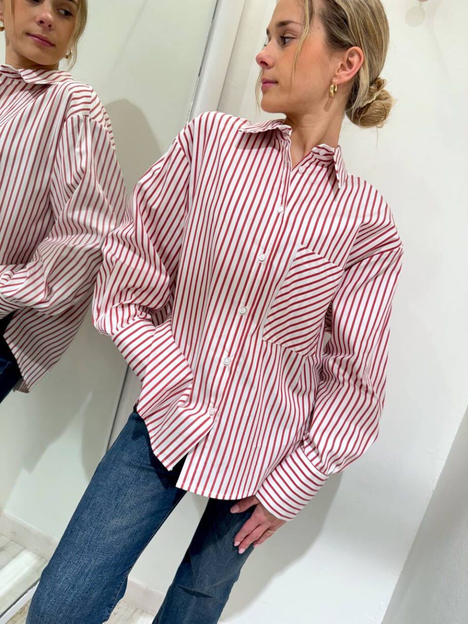 Shop Online Camicia ampia a righe bianca e rossa HaveOne