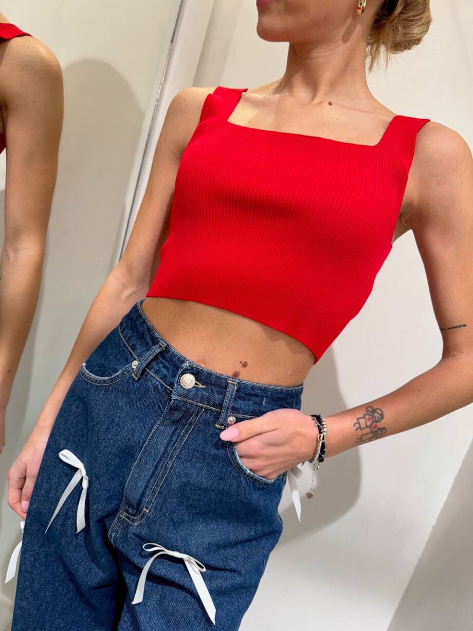 Shop Online Canotta crop rossa in maglia Vicolo