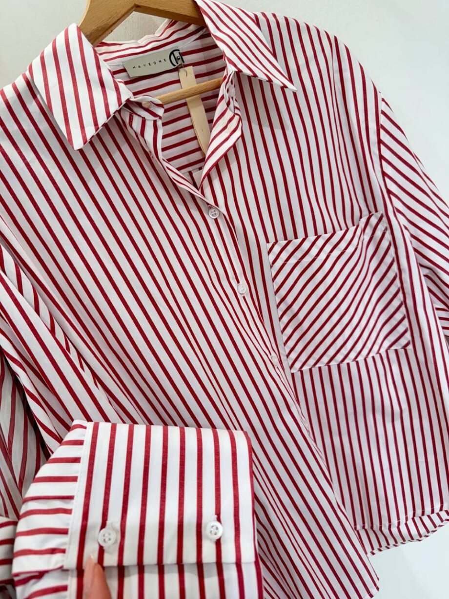 Shop Online Camicia ampia a righe bianca e rossa HaveOne