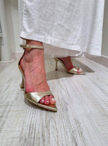 Shop Online Sandalo oro laminato con fascia Ovyé