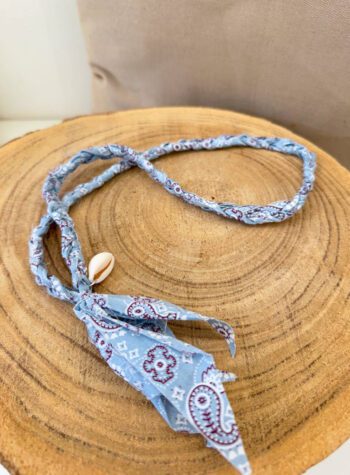 Shop Online Collana bandana intrecciata azzurra con conchiglia