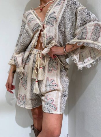 Shop Online Short burro fantasia con rotture Souvenir