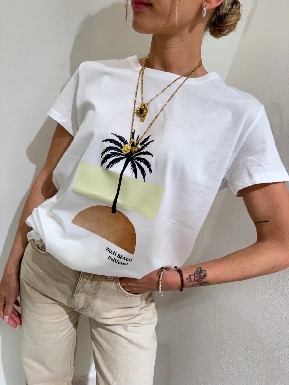 Shop Online T-shirt basic bianca ricamo "penso mille miliardi di cose" Vicolo