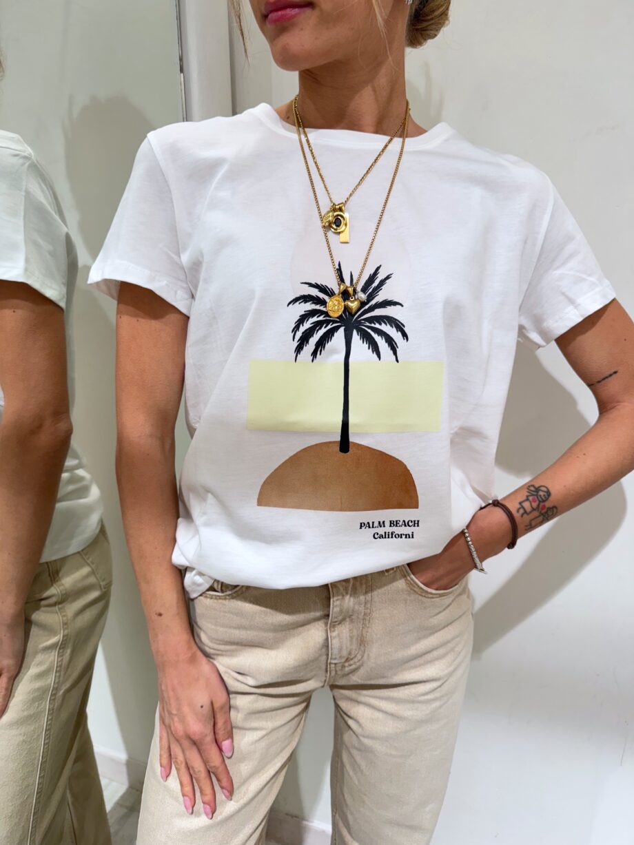 Shop Online T-shirt basic bianca ricamo "penso mille miliardi di cose" Vicolo