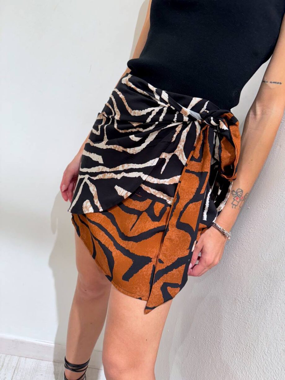 Shop Online Gonna corta pareo fantasia zebrata HaveOne