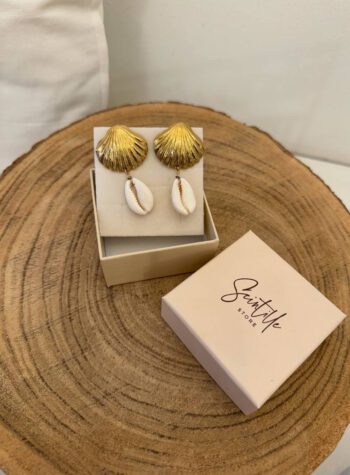 Shop Online Orecchini pendenti conchiglia dorata