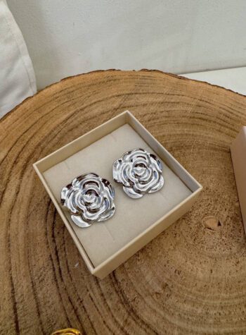 Shop Online Orecchini a forma di fiore argento