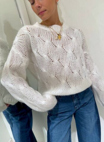 Shop Online Maglione girocollo con trecce panna Kontatto
