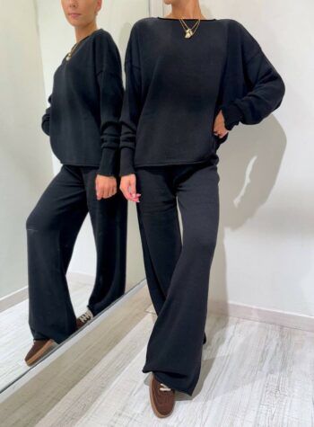 Shop Online Maglia rasata oversize scollo barca nera Souvenir