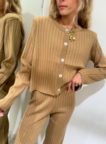 Shop Online Cardigan in maglia a costine cammello The Loom Archive