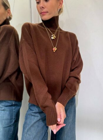 Shop Online Maglione oversize collo alto cioccolato Souvenir