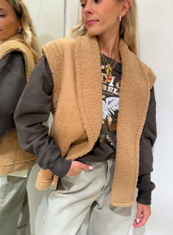 Shop Online Montone smanicato cammello HaveOne