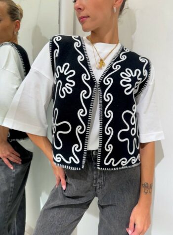 Shop Online Gilet nero con ricami HaveOne