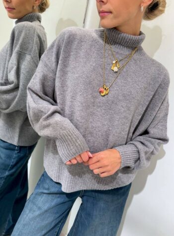 Shop Online Maglione oversize collo alto grigio Souvenir