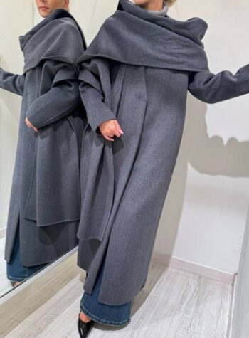 Shop Online Cappotto hand made lungo antracite con sciarpa Vicolo