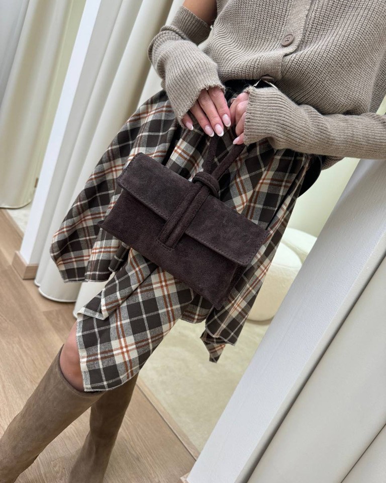Pochette moro in camoscio con manico intrecciato Shop Online Pochette moro in camoscio con manico intrecciato
