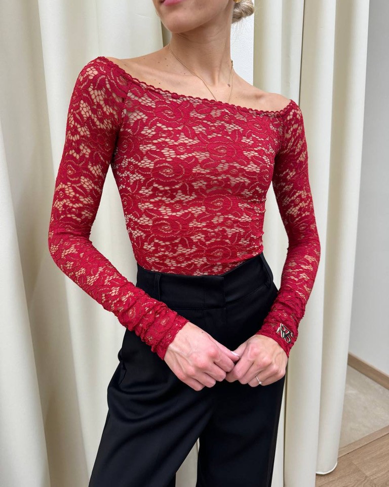 Body in pizzo rosso scollo barca Revise Shop Online Body in pizzo rosso scollo barca Revise