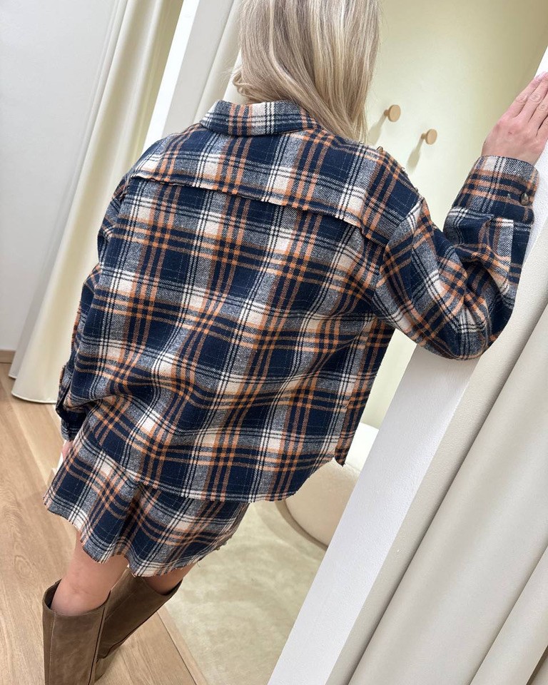 Camicia ampia check blu e arancione con borchie Vicolo Shop Online Camicia ampia check blu e arancione con borchie Vicolo