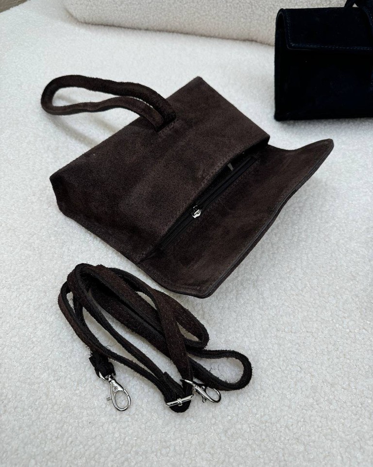 Pochette moro in camoscio con manico intrecciato Shop Online Pochette moro in camoscio con manico intrecciato