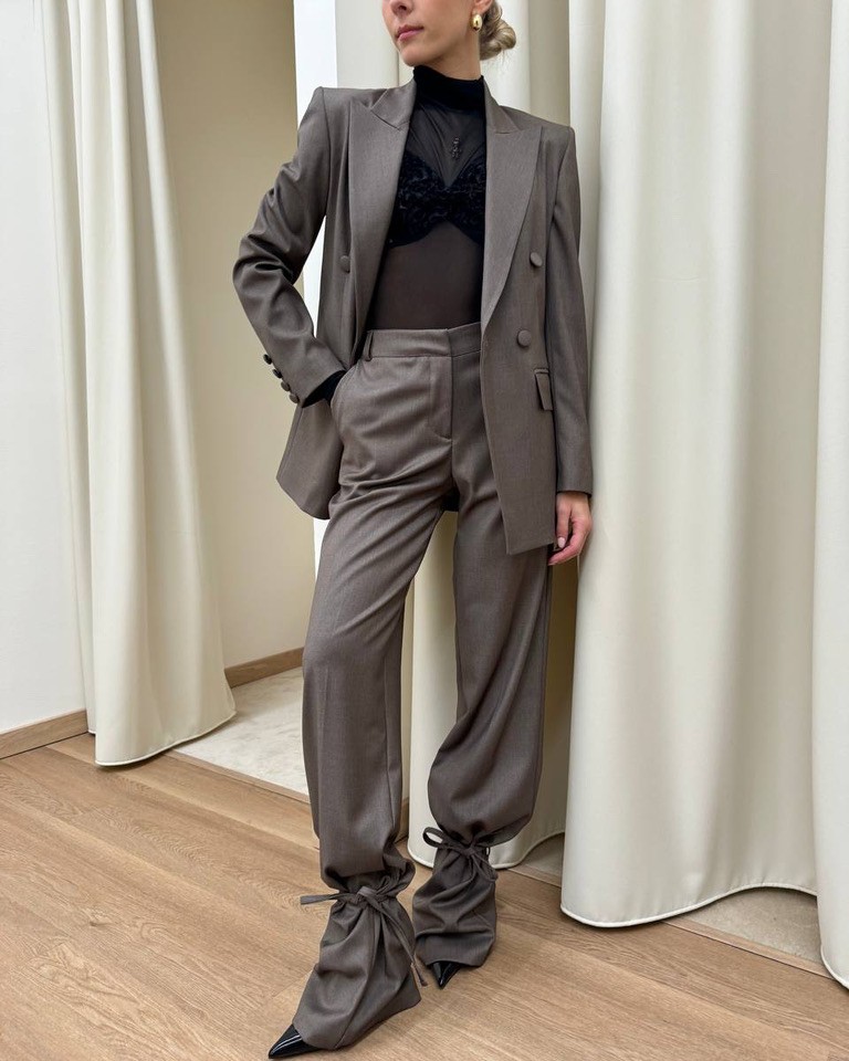 Pantalone palazzo tortora con fiocco Revise Shop Online Pantalone palazzo tortora con fiocco Revise