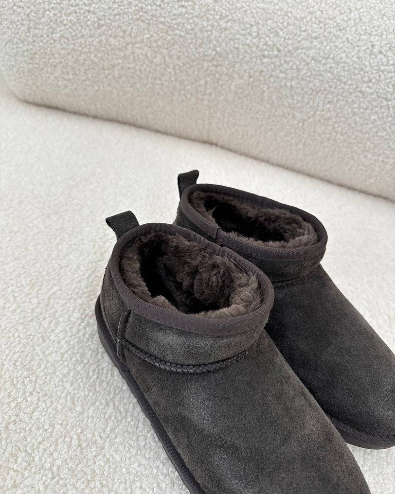 Stivaletto mini in suede moro Ovyè Shop Online Stivaletto mini in suede moro Ovyè