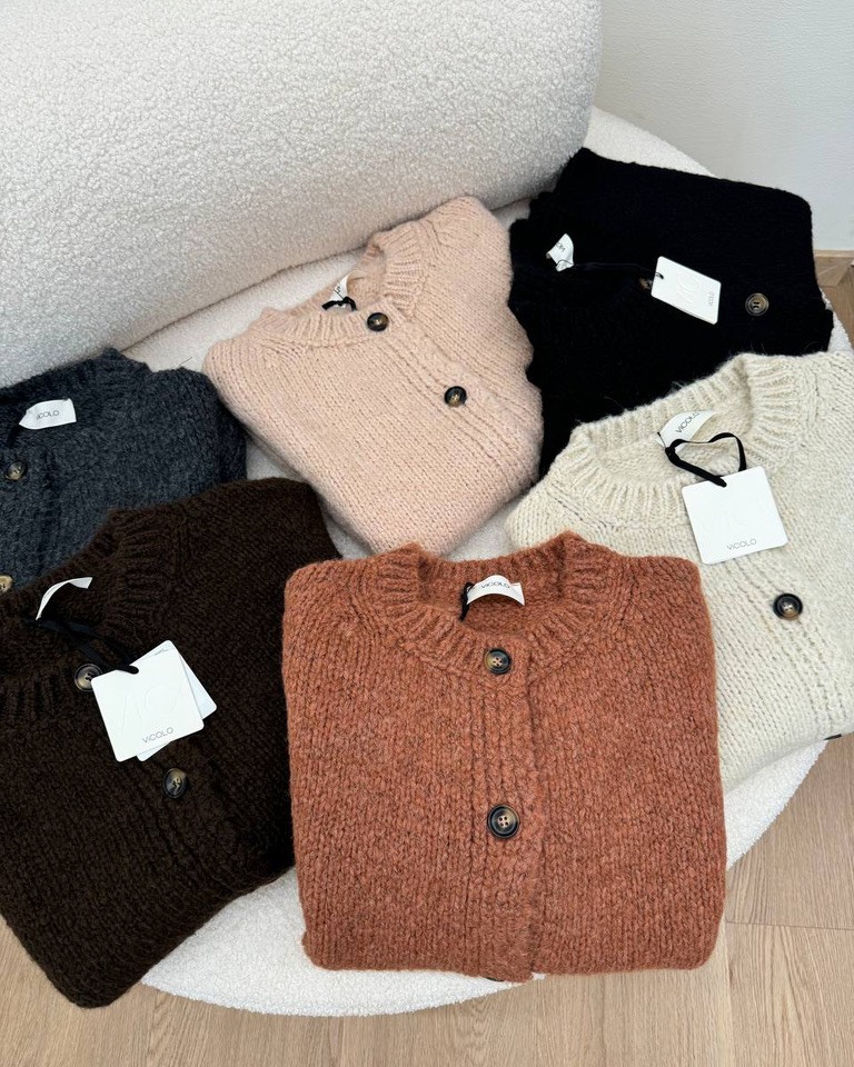Cardigan smanicato oversize in maglia inglese rosa cipria Vicolo Shop Online Cardigan smanicato oversize in maglia inglese rosa cipria Vicolo