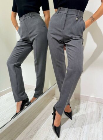 Shop Online Pantalone grigio a sigaretta con tasche Souvenir