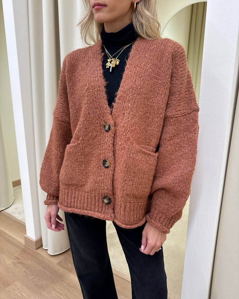 Cardigan oversize in maglia inglese blush Vicolo Shop Online Cardigan oversize in maglia inglese blush Vicolo