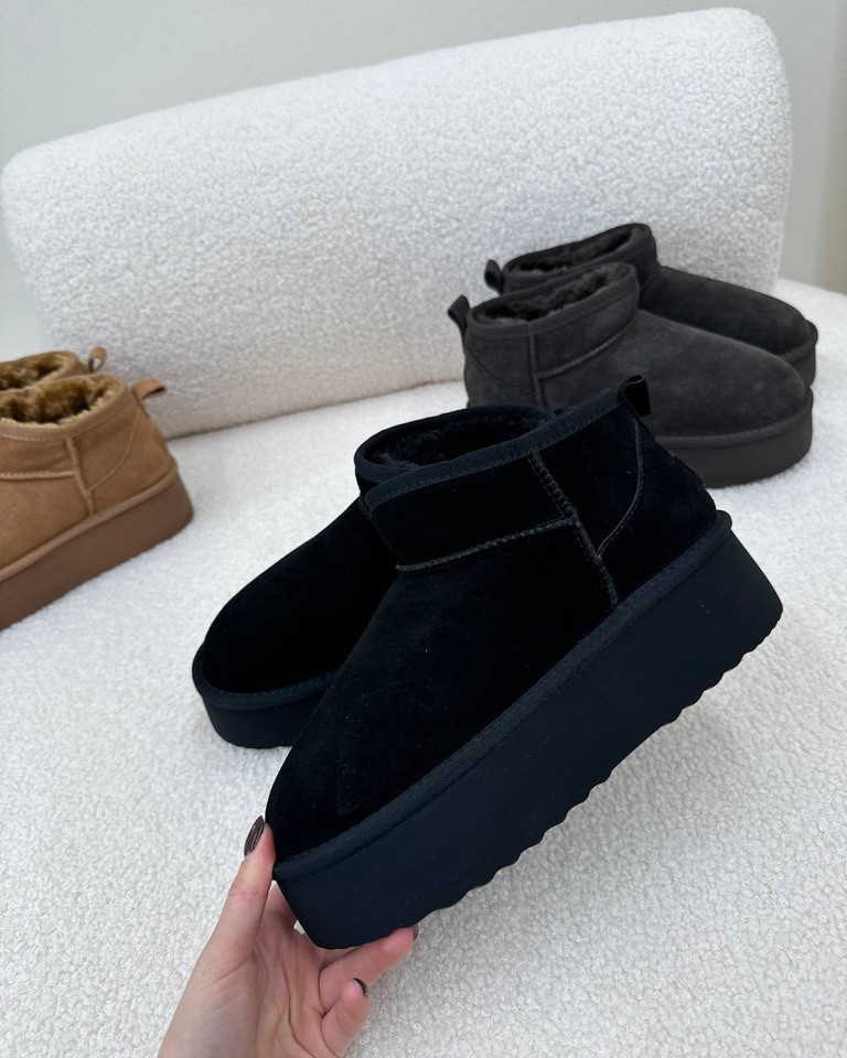 Stivaletto mini in suede platform nero Ovyè Shop Online Stivaletto mini in suede platform nero Ovyè