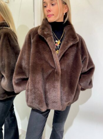 Pelliccia corta collo coreana moro Kontatto Shop Online Pelliccia corta collo coreana moro Kontatto