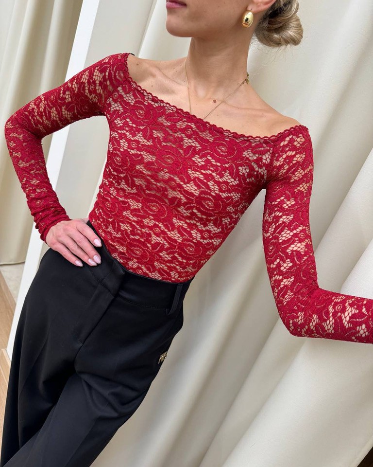 Body in pizzo rosso scollo barca Revise Shop Online Body in pizzo rosso scollo barca Revise