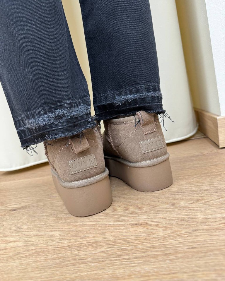 Stivaletto mini in suede platform taupe Ovyè Shop Online Stivaletto mini in suede platform taupe Ovyè