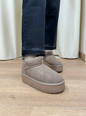 Stivaletto mini in suede platform taupe Ovyè Shop Online Stivaletto mini in suede platform taupe Ovyè