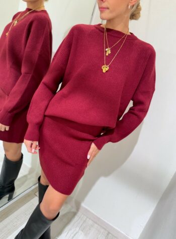 Shop Online Completo in maglia bordeaux minigonna e maglia HaveOne