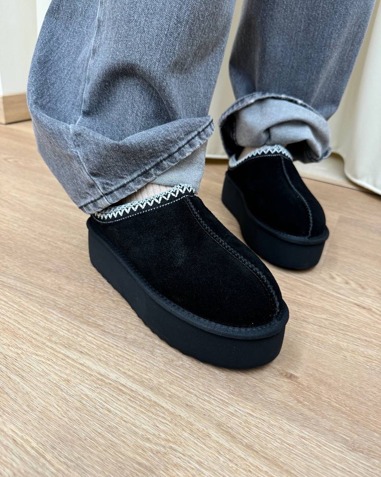 Sabot in suede nero platform bordatura ricamata Ovyè Shop Online Sabot in suede nero platform bordatura ricamata Ovyè