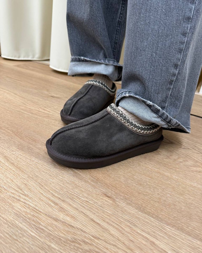 Sabot in suede testa di moro bordatura ricamata Ovyè Shop Online Sabot in suede testa di moro bordatura ricamata Ovyè