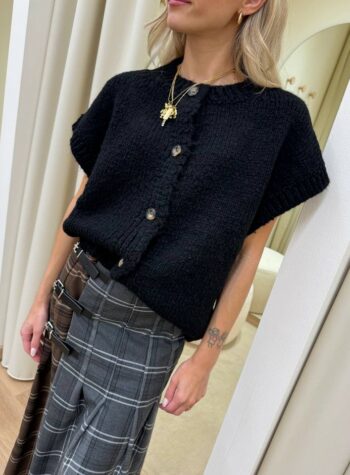 Cardigan smanicato oversize in maglia inglese nero Vicolo Shop Online Cardigan smanicato oversize in maglia inglese nero Vicolo