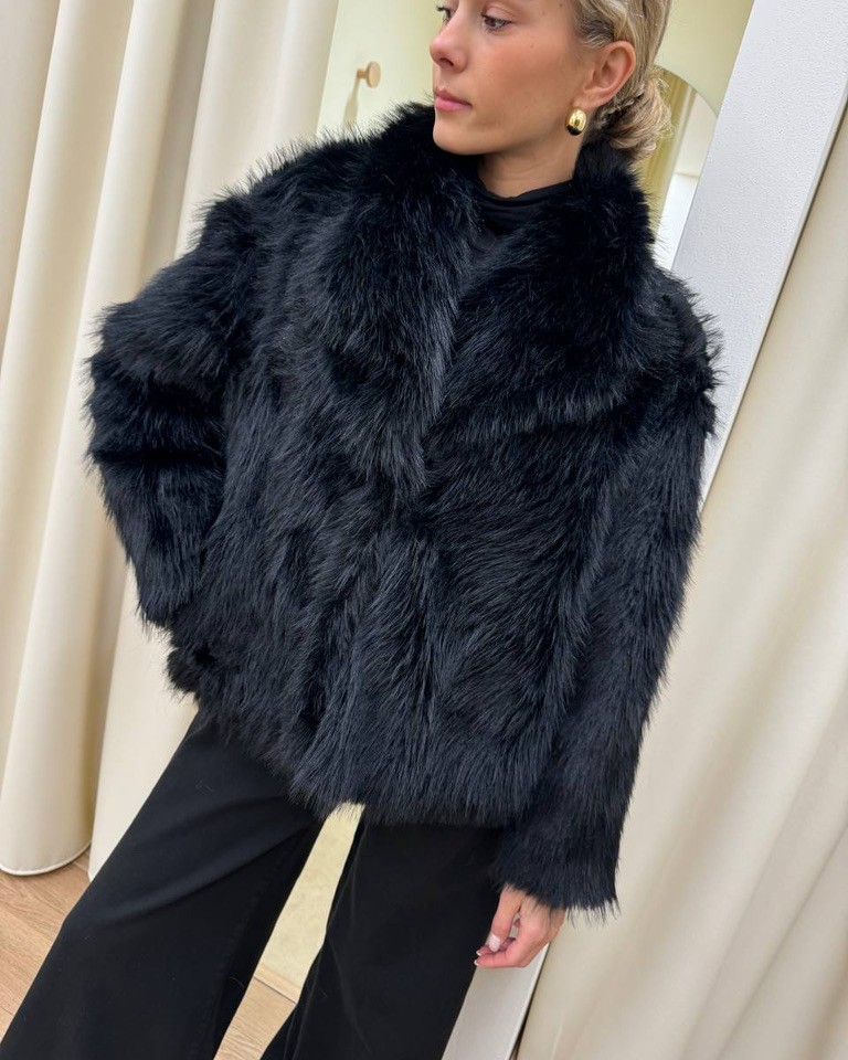 Eco pelliccia Mia nera Odì Odì Shop Online Eco pelliccia Mia nera Odì Odì